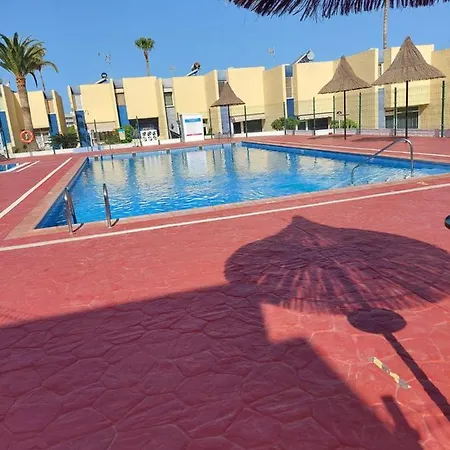 Vakantiehuis El Cortijo, Pool View